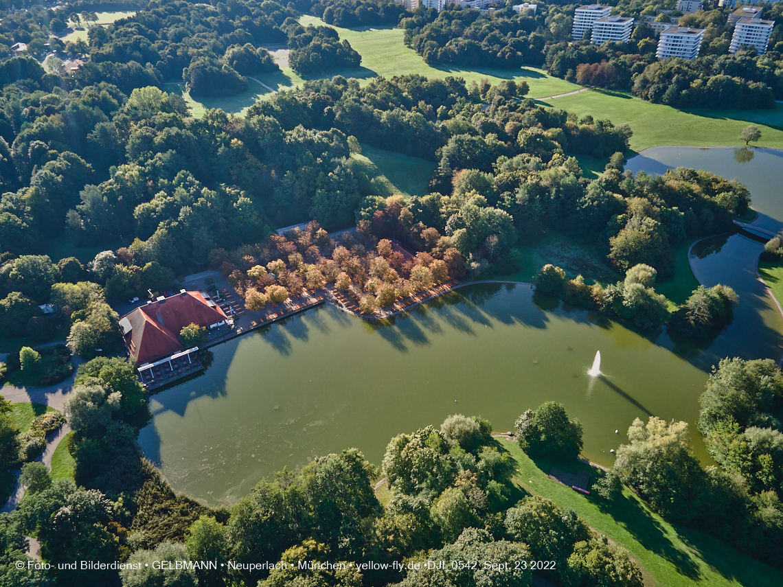 23.09.2022 - der Ostpark mir Biergarten und See in Neuperlach
